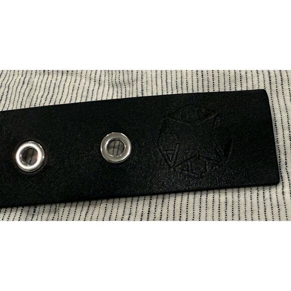 1017 ALYX 9SM Eyelet Leather Belt (Black, S/M) - Picture 2 of 5